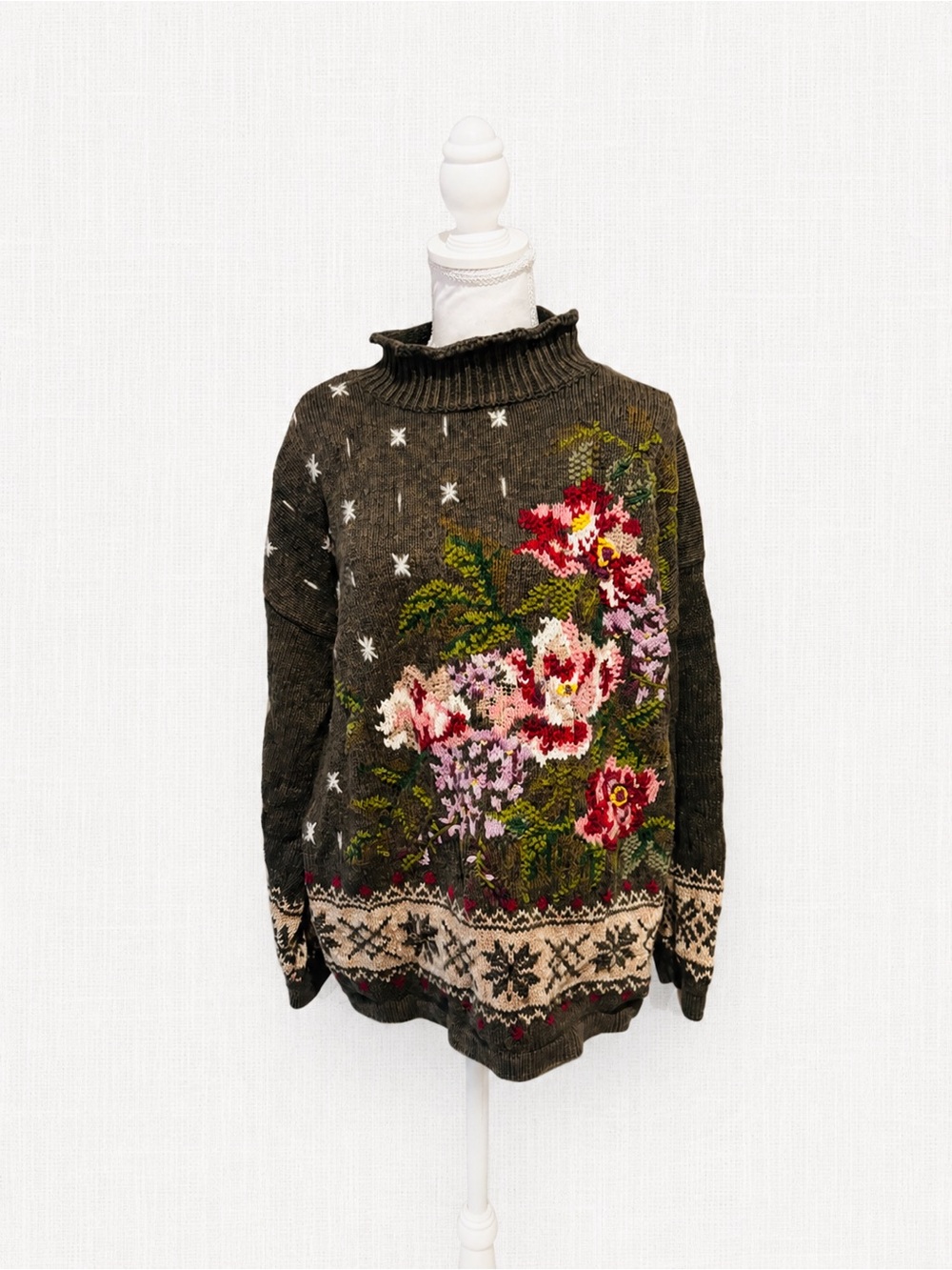 vintage Heirloom Collectibles Floral Knit Sweater cottagecore